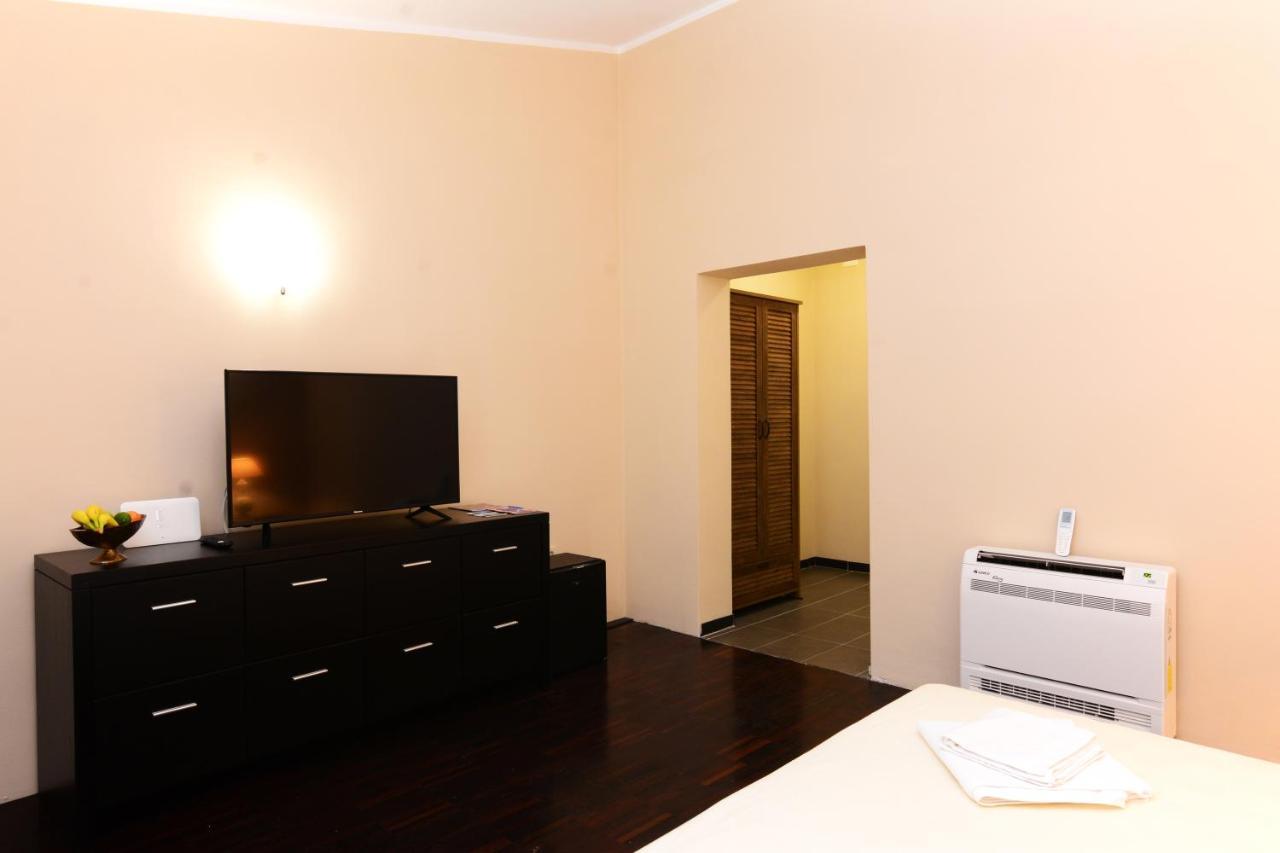 Deluxe Zimmer mit Kingsize-Bett