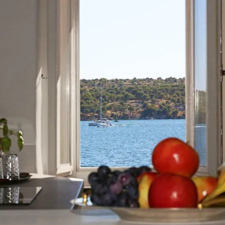 Swan Adriatic Apartment & Room-3